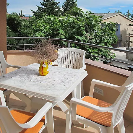 Haus Tara 409s Maslenica